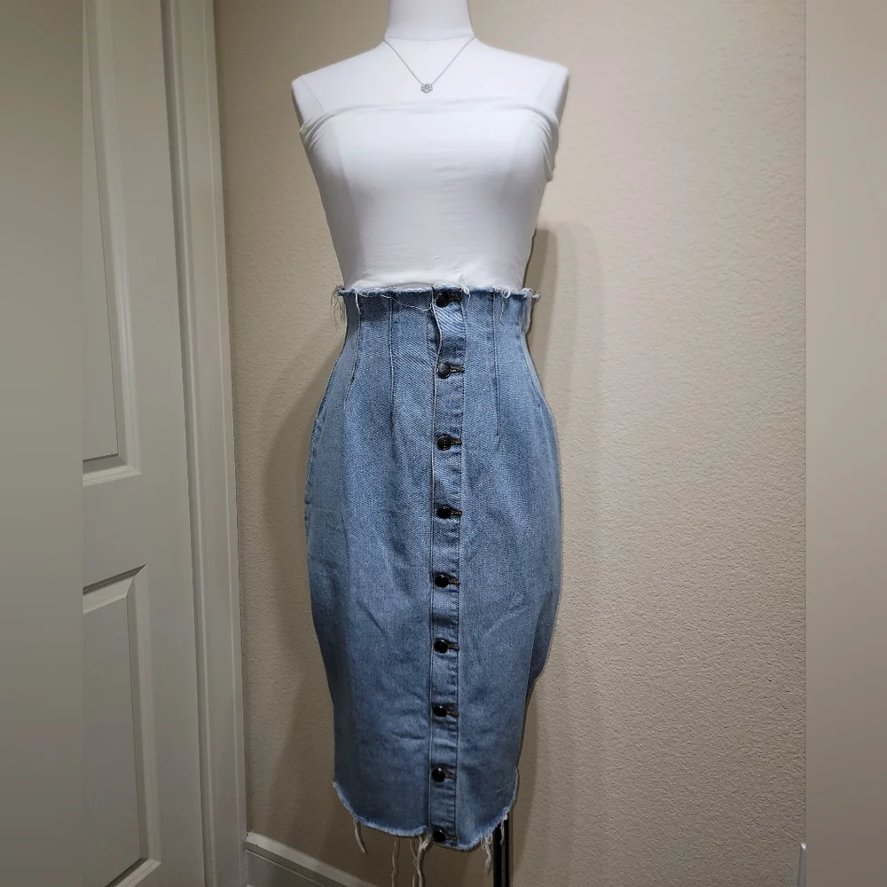 Button-Down Denim Dress - Picture 2 of 5
